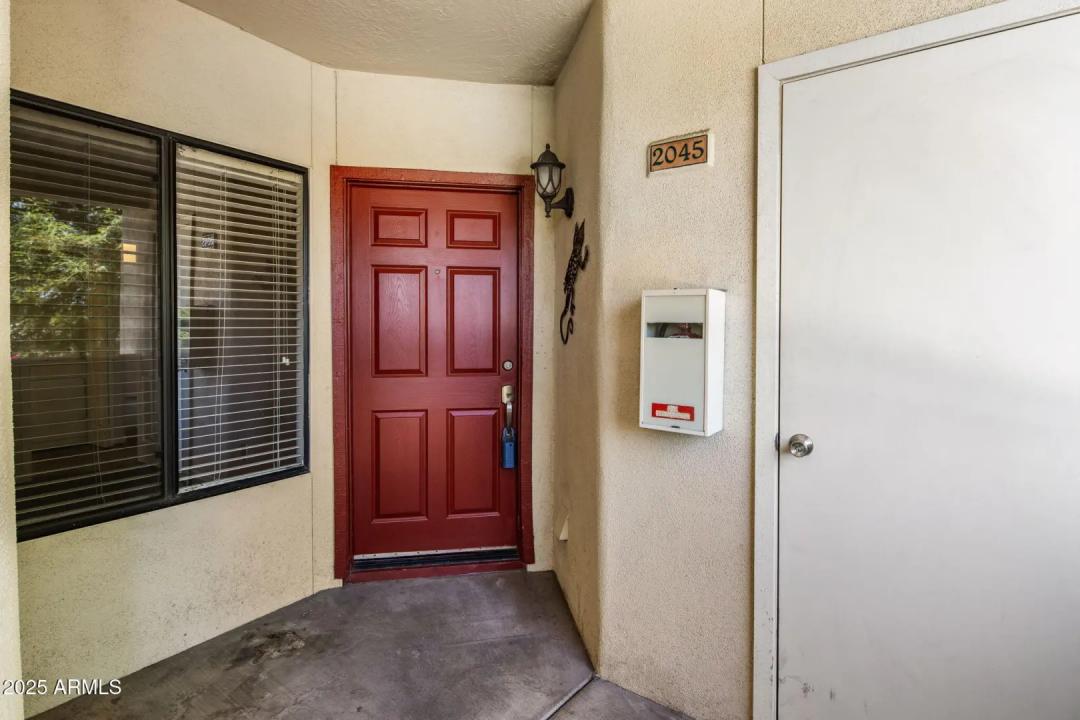 Real Estate Picture 16