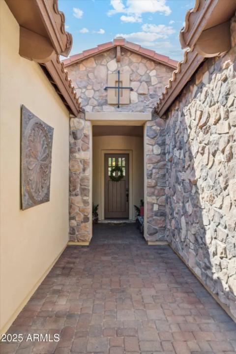 Real Estate Picture 7