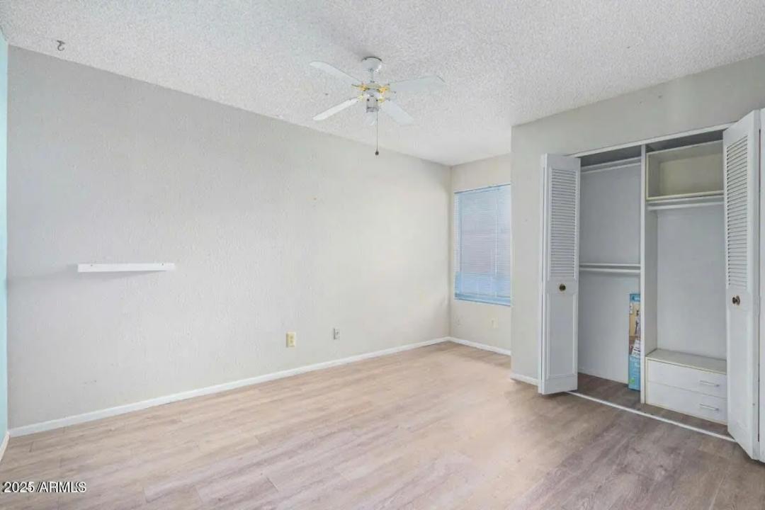Real Estate Picture 14