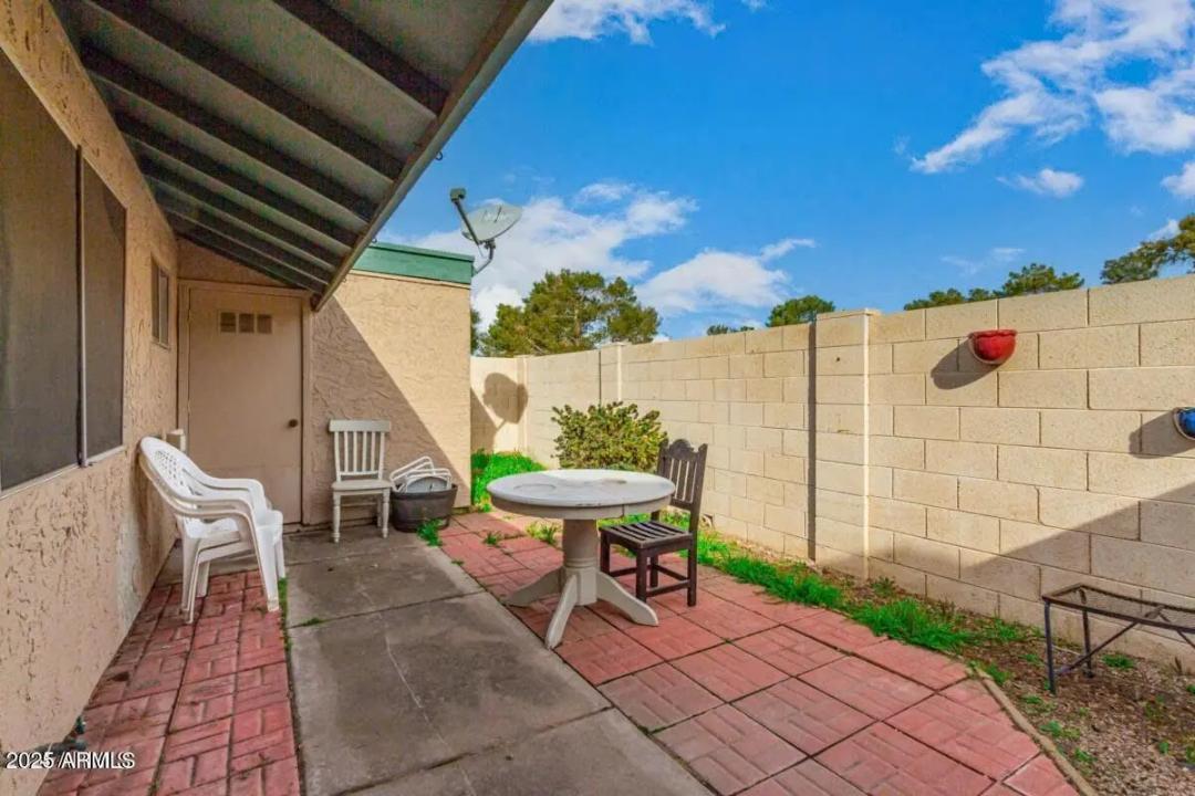 Real Estate Picture 17