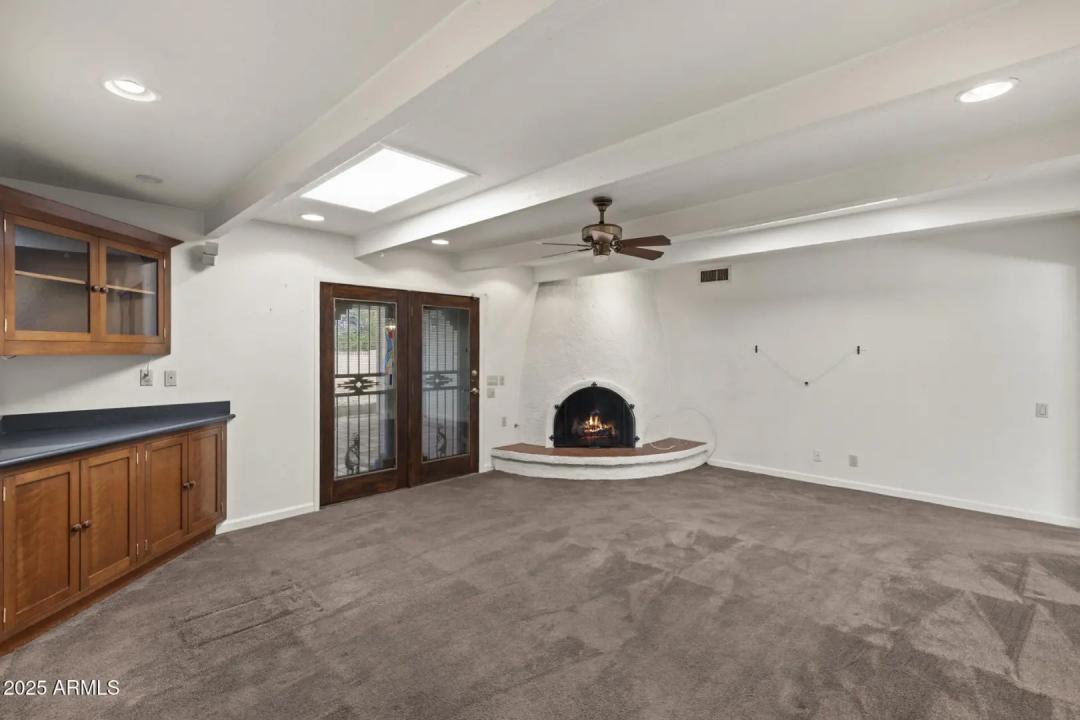 Real Estate Picture 25