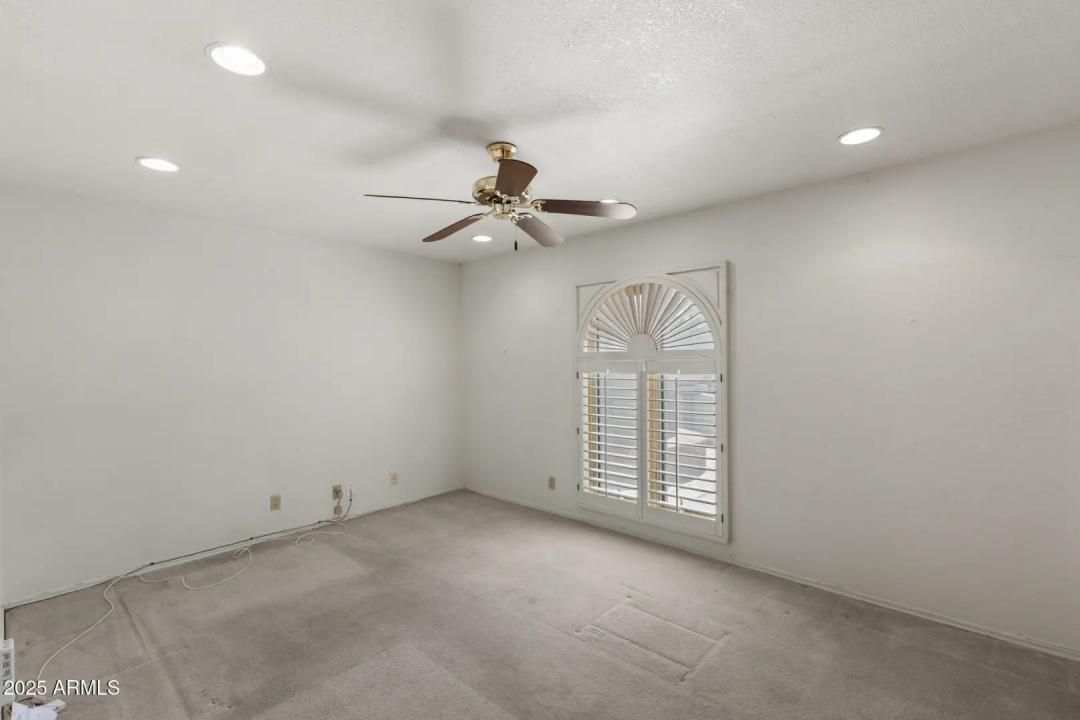Real Estate Picture 30