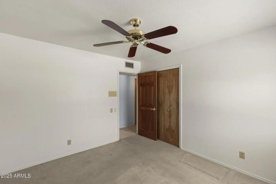 Real Estate Picture 33