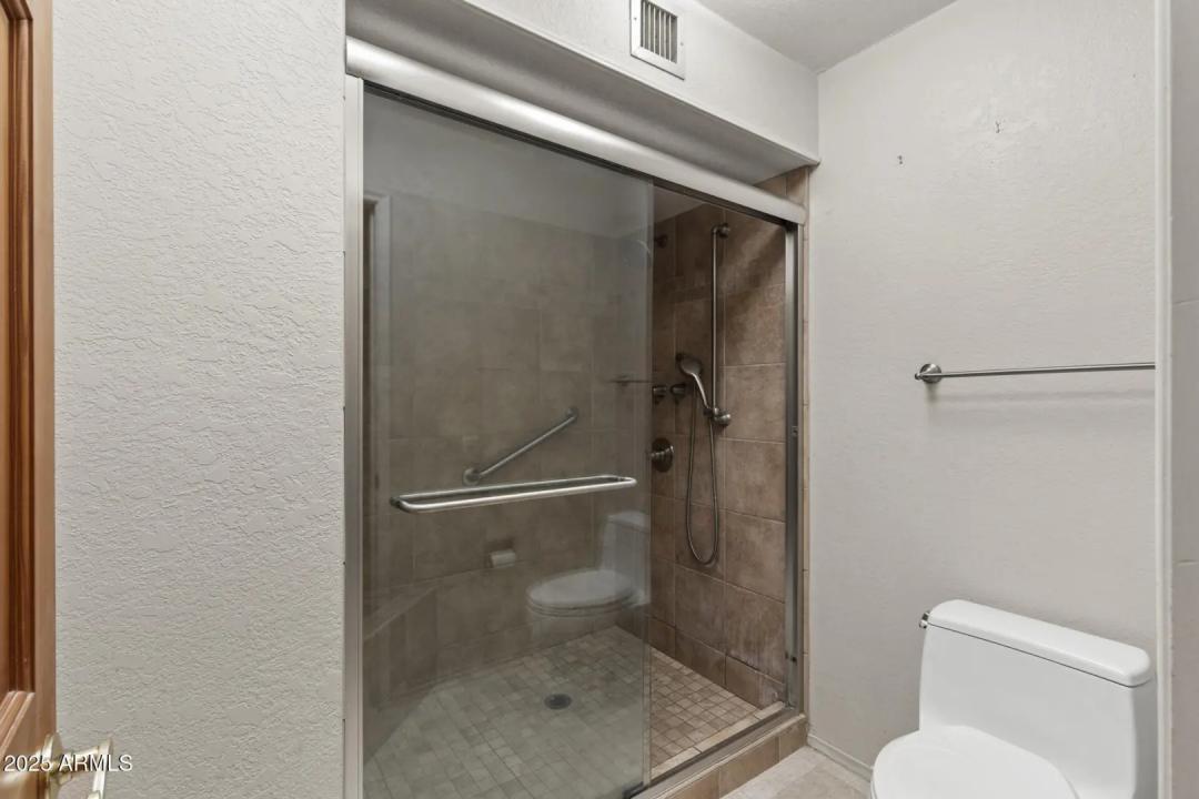 Real Estate Picture 39