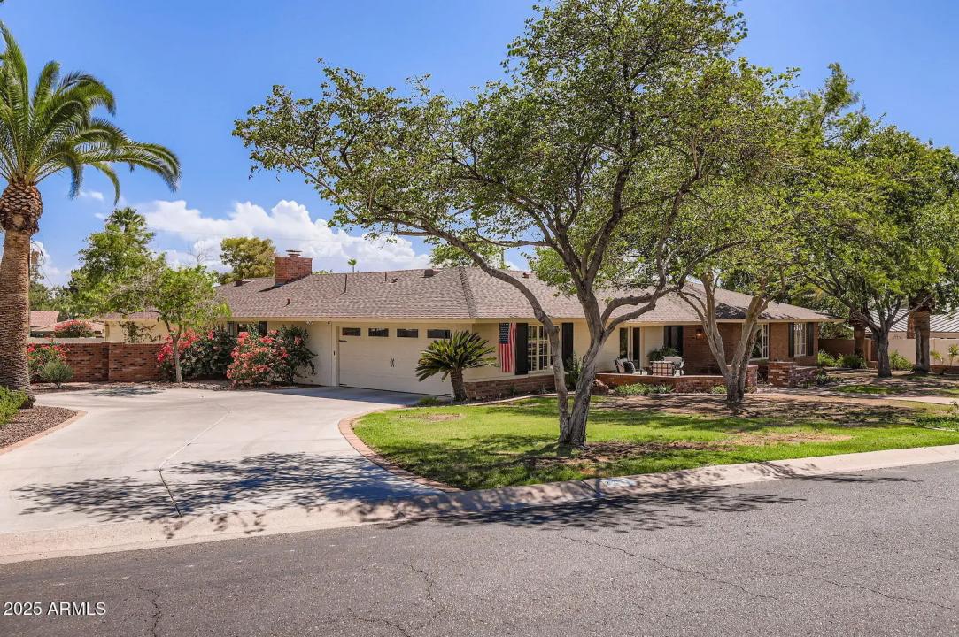 Real Estate Picture 2