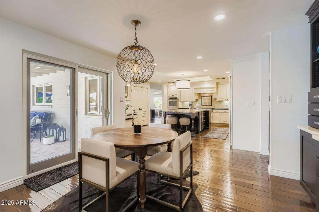 Real Estate Picture 7