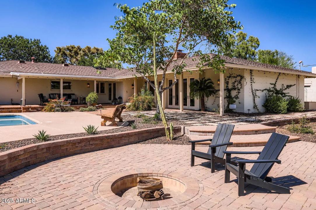 Real Estate Picture 25