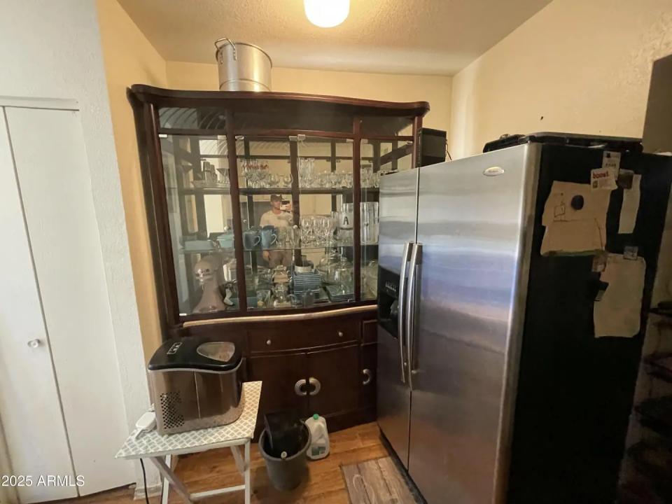 Real Estate Picture 16