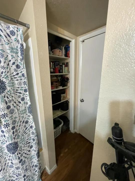 Real Estate Picture 7