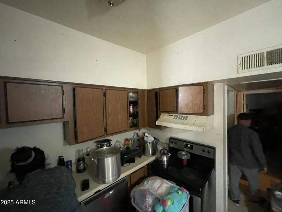 Real Estate Picture 23