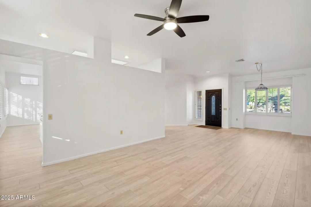 Real Estate Picture 8