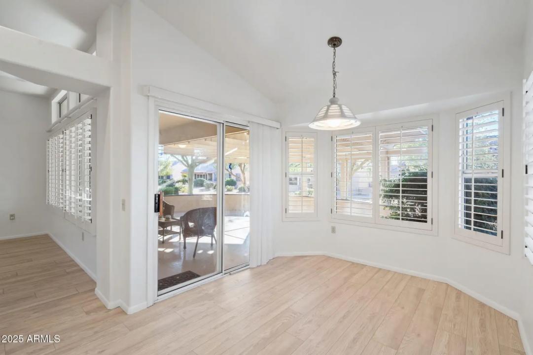 Real Estate Picture 16