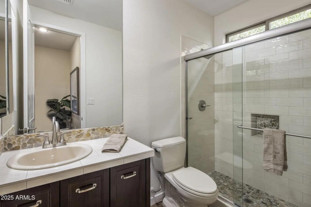 Real Estate Picture 19