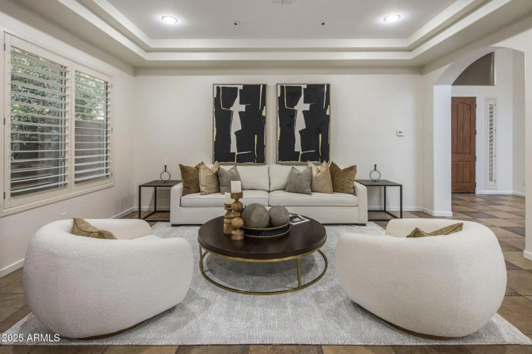 Real Estate Picture 6