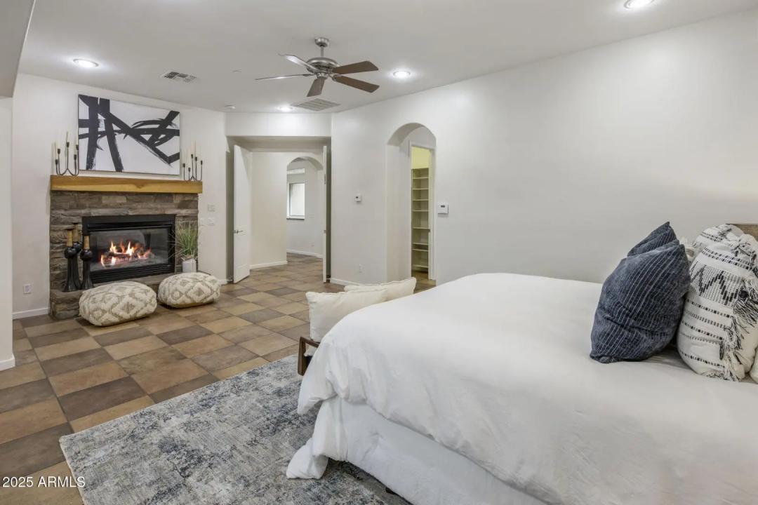 Real Estate Picture 21