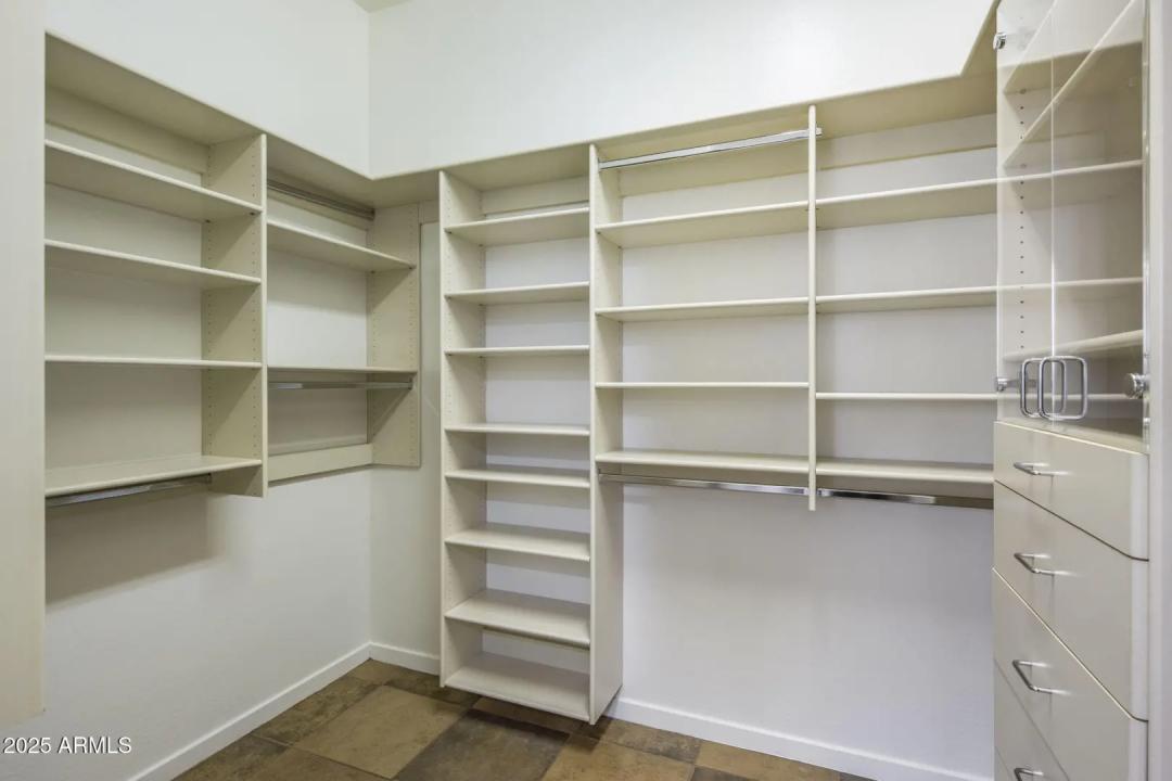 Real Estate Picture 26