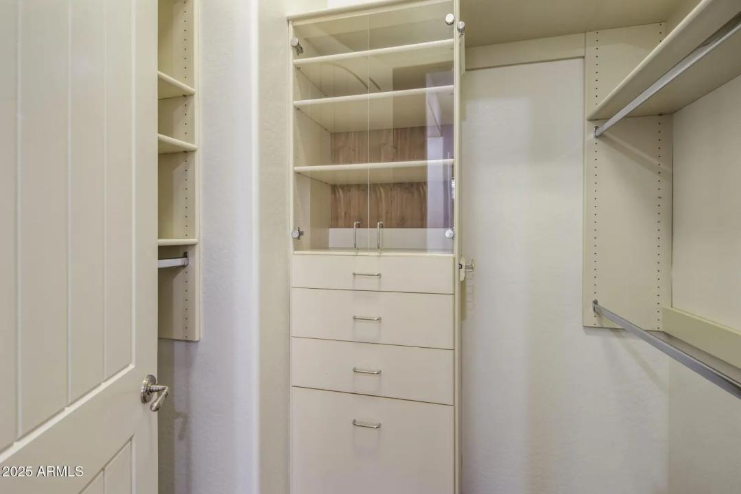 Real Estate Picture 27
