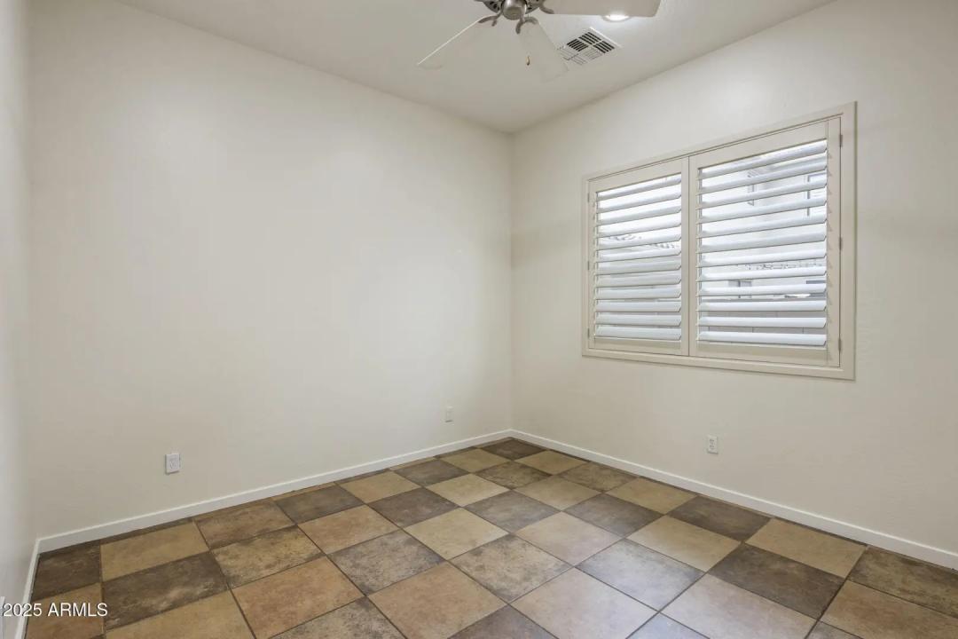 Real Estate Picture 30