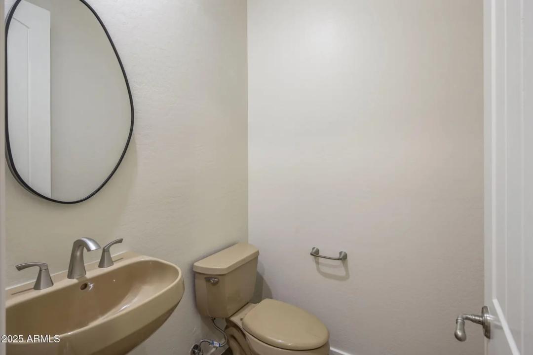 Real Estate Picture 17