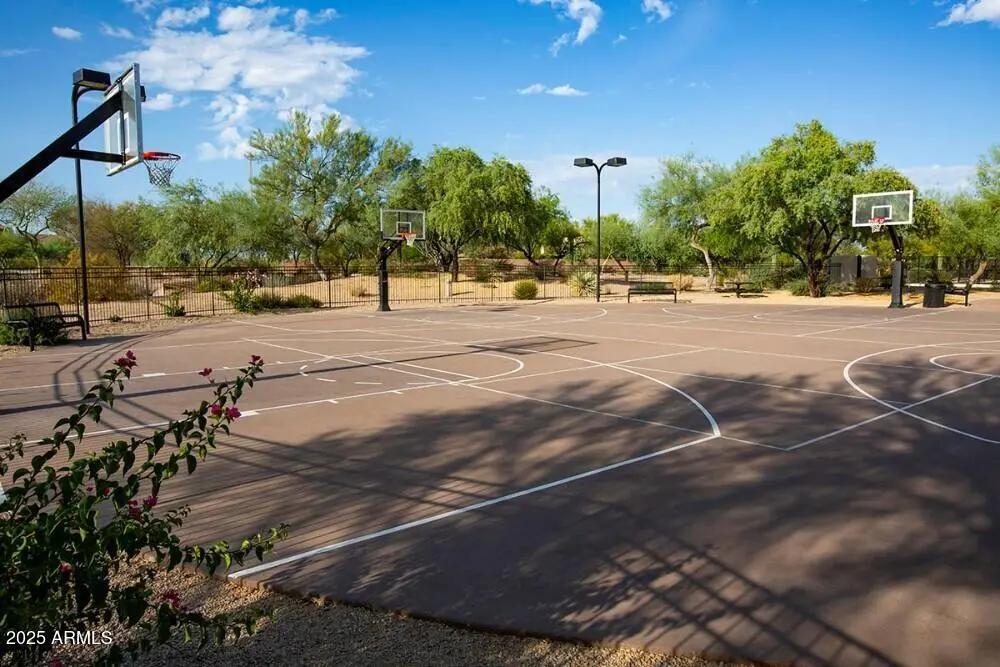 Real Estate Picture 42