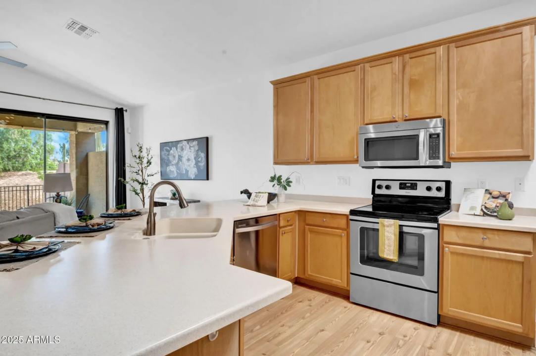 Real Estate Picture 6