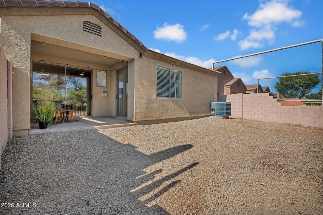 Real Estate Picture 25