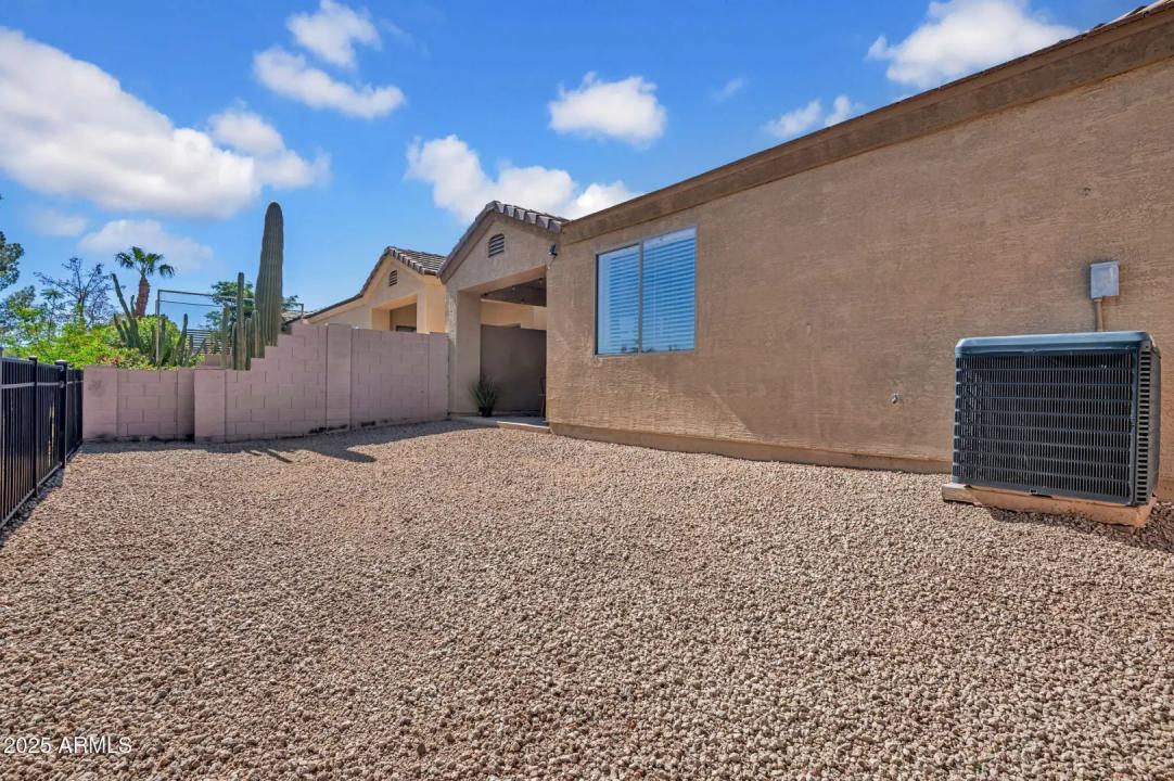Real Estate Picture 27
