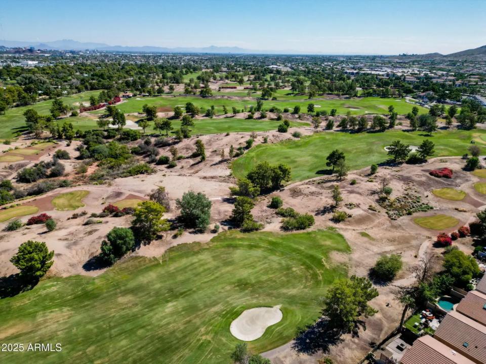 Real Estate Picture 34