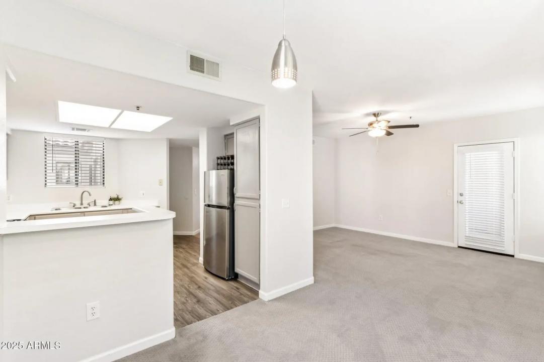 Real Estate Picture 9