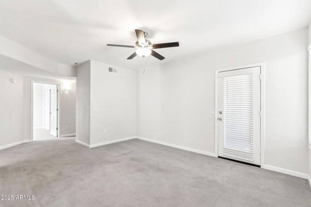 Real Estate Picture 5