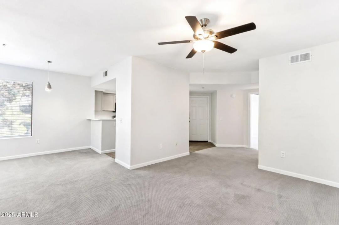 Real Estate Picture 7