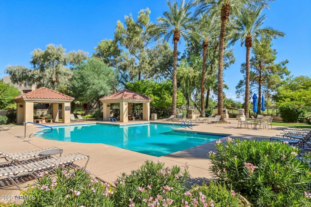 Real Estate Picture 23