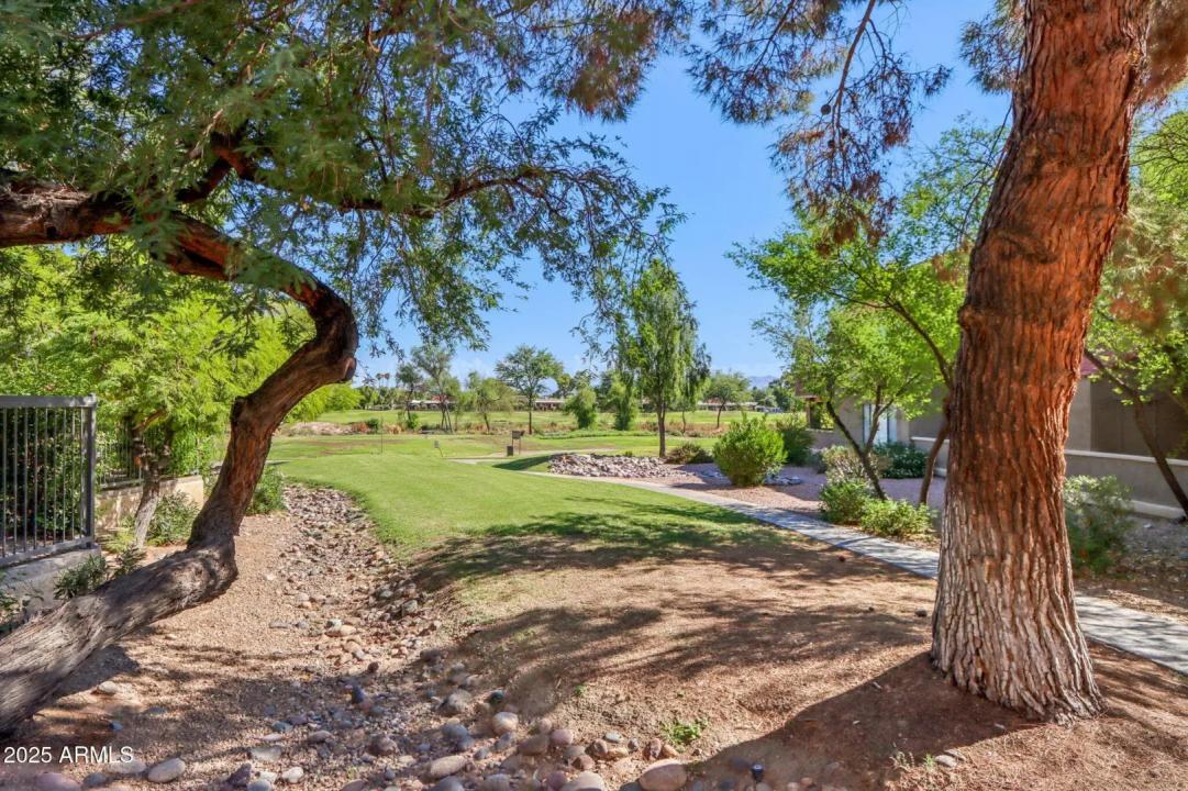 Real Estate Picture 25