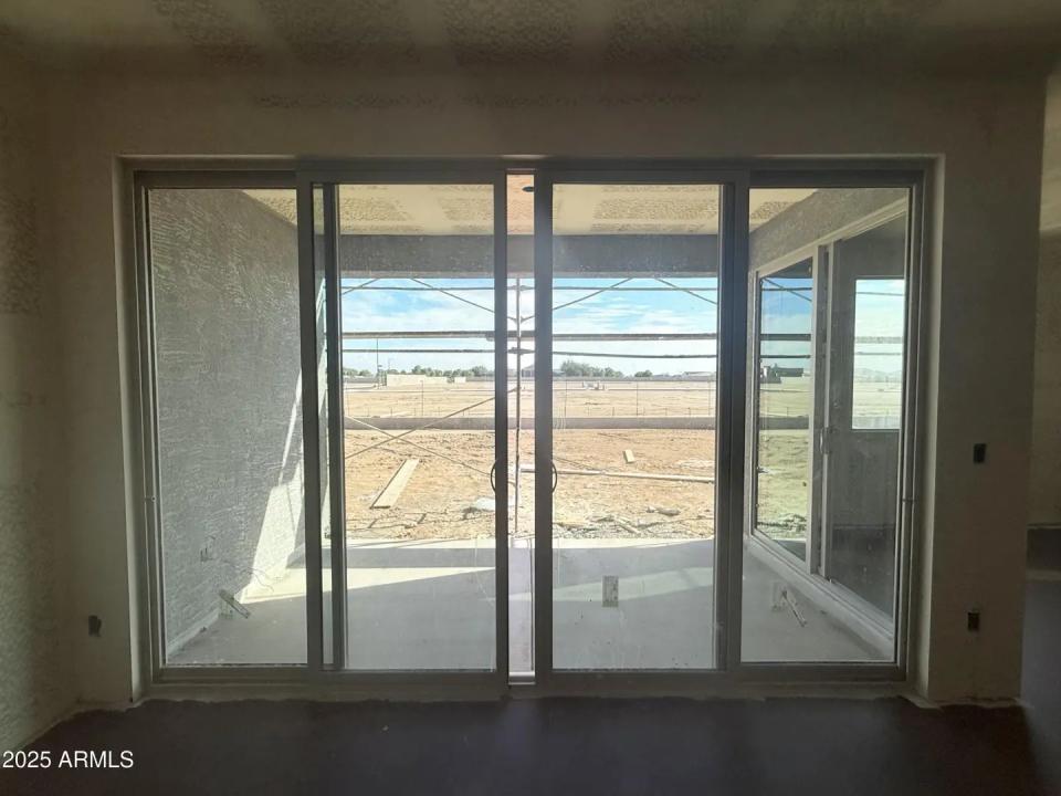 Real Estate Picture 9