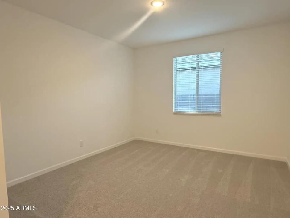 Real Estate Picture 6