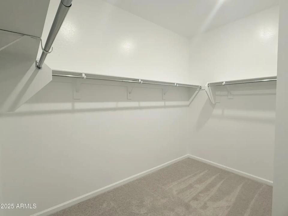 Real Estate Picture 18