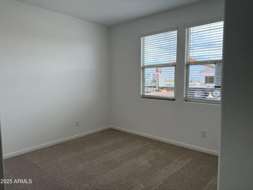 Real Estate Picture 10