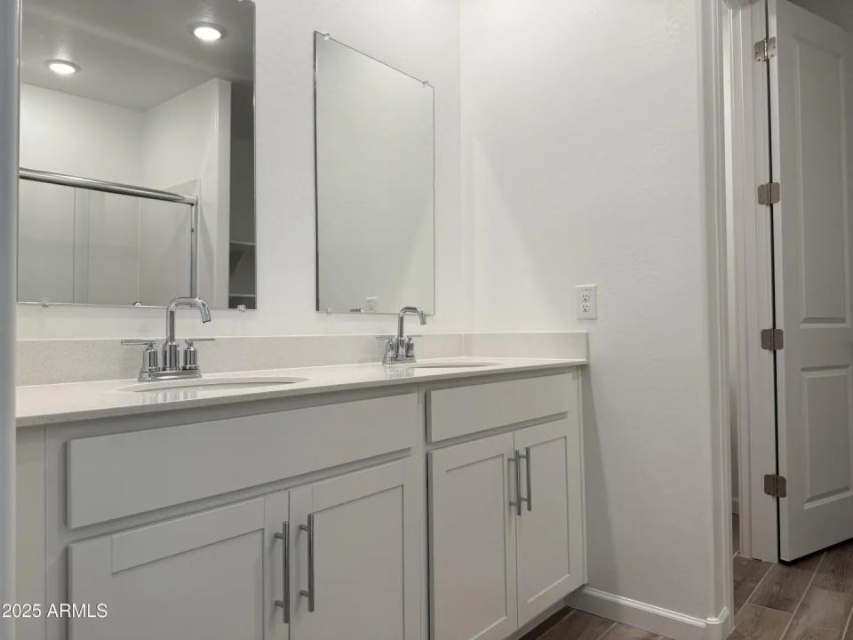 Real Estate Picture 20