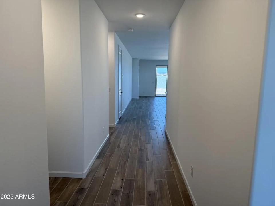 Real Estate Picture 3