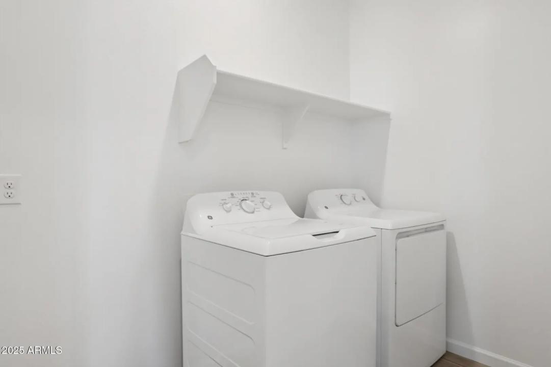 Real Estate Picture 13