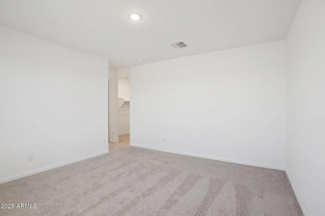 Real Estate Picture 19