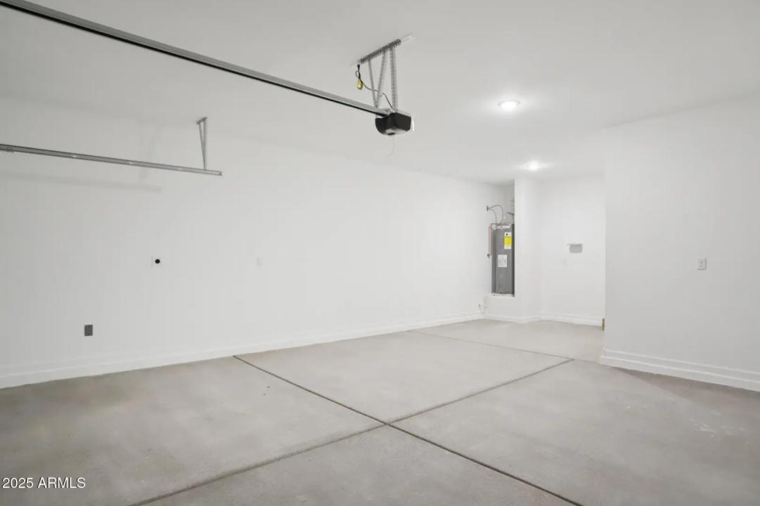 Real Estate Picture 35