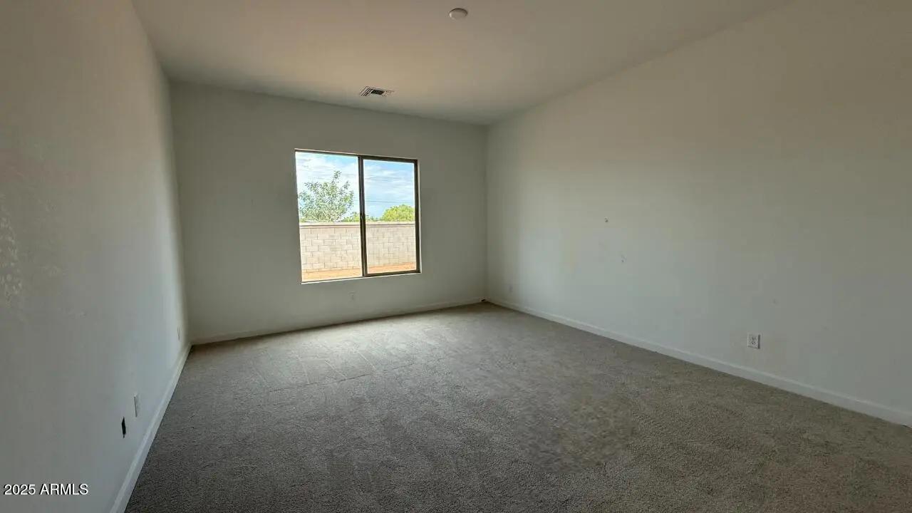 Real Estate Picture 20