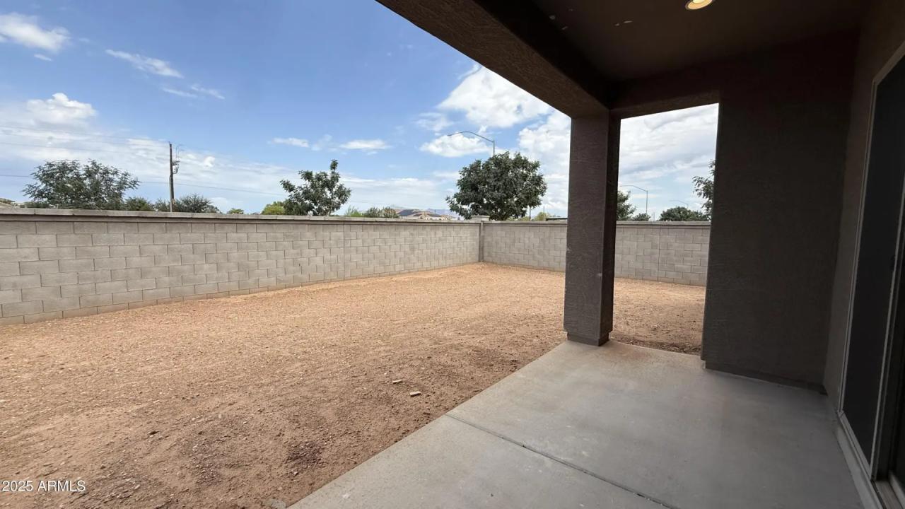 Real Estate Picture 27