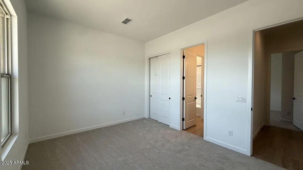 Real Estate Picture 8