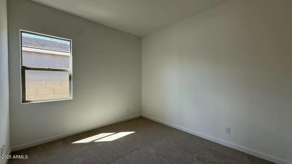 Real Estate Picture 11