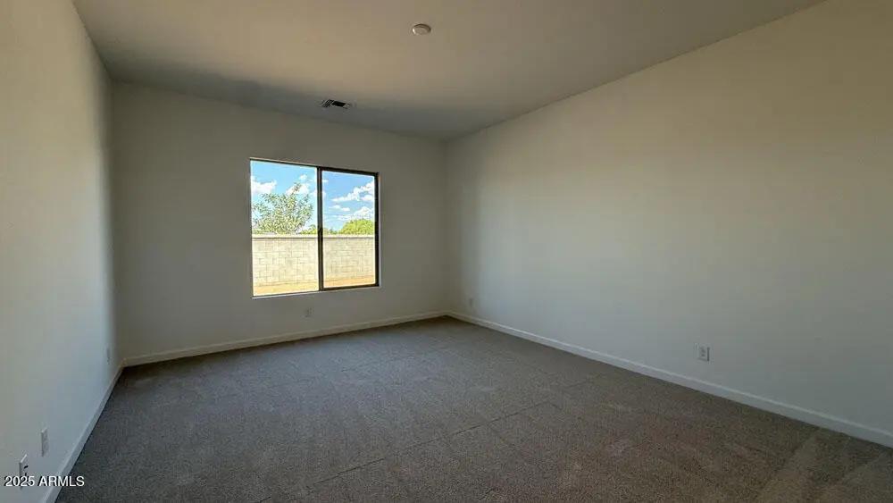 Real Estate Picture 22