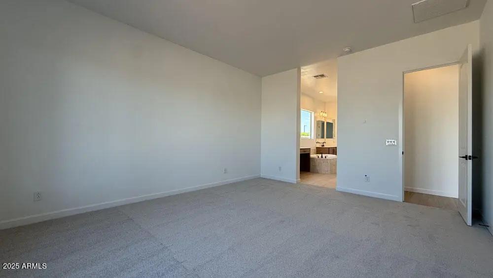 Real Estate Picture 23