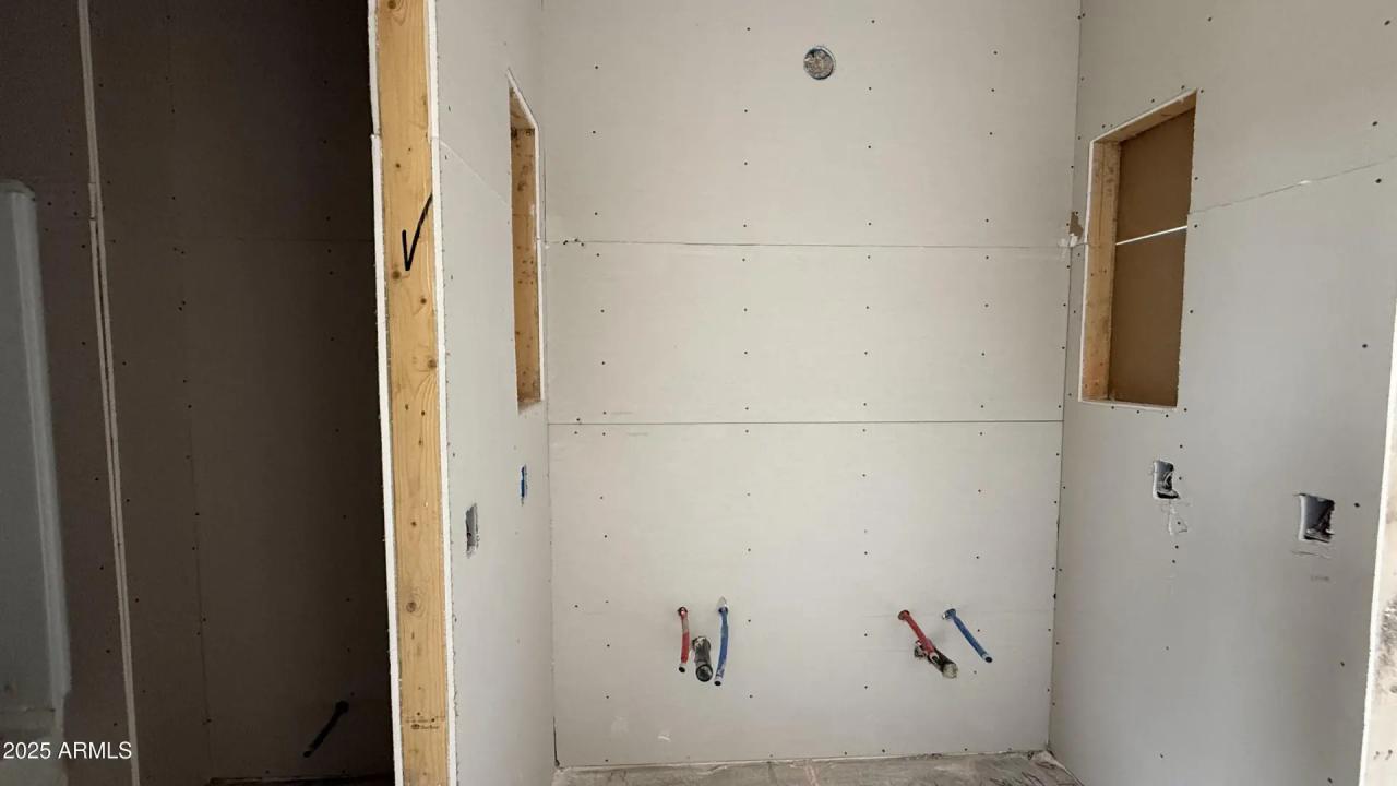 Real Estate Picture 6