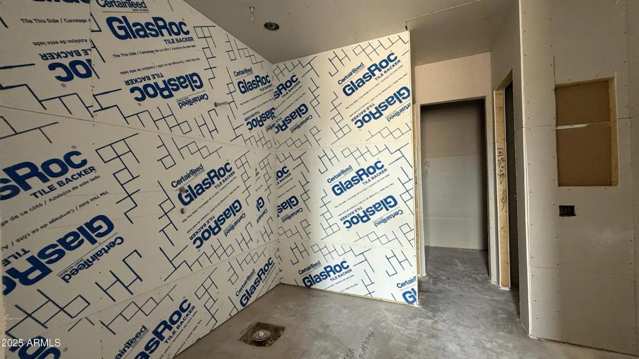Real Estate Picture 13